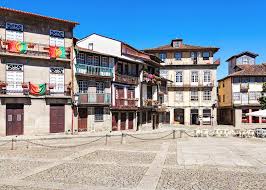 Concelho ou município) du portugal, située dans le district de braga, la subrégion cávado et la région nord.braga est la capitale de la province historique du minho, et celle de la grande zone métropolitaine (grande area metropolitana do minho) qui compte environ 814 000 habitants [réf. Visit Braga Guimaraes Portugal Tailor Made Vacations Audley Travel